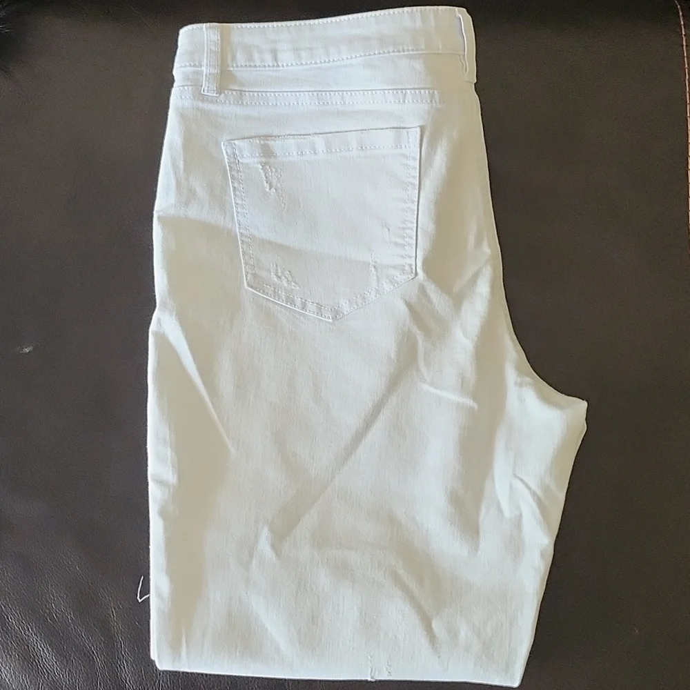 White Ripped Jeans - Picture 3 of 3